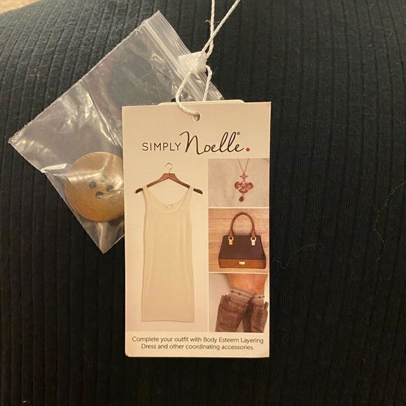 Simply Noelle Women Dress   - Picture 8 of 11